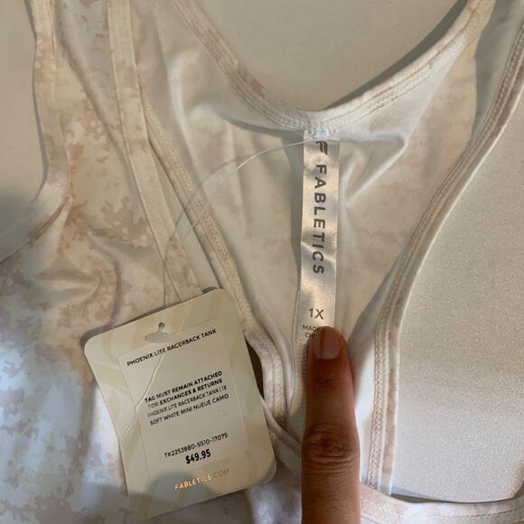 Fabletics Tank Top Womens 1X Plus White Cream Phoenix Lite Racerback Scoop Neck - Picture 7 of 10